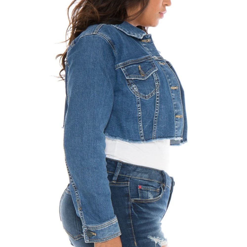 SLINK Frayed Hem CROP Denim Jacket